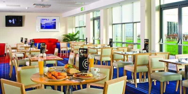 Ramada Encore Doncaster Esterno foto