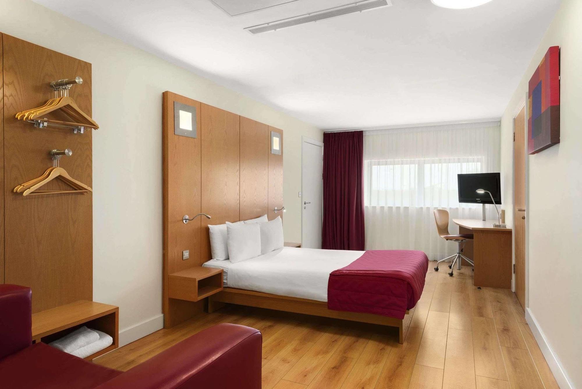 Ramada Encore Doncaster Esterno foto