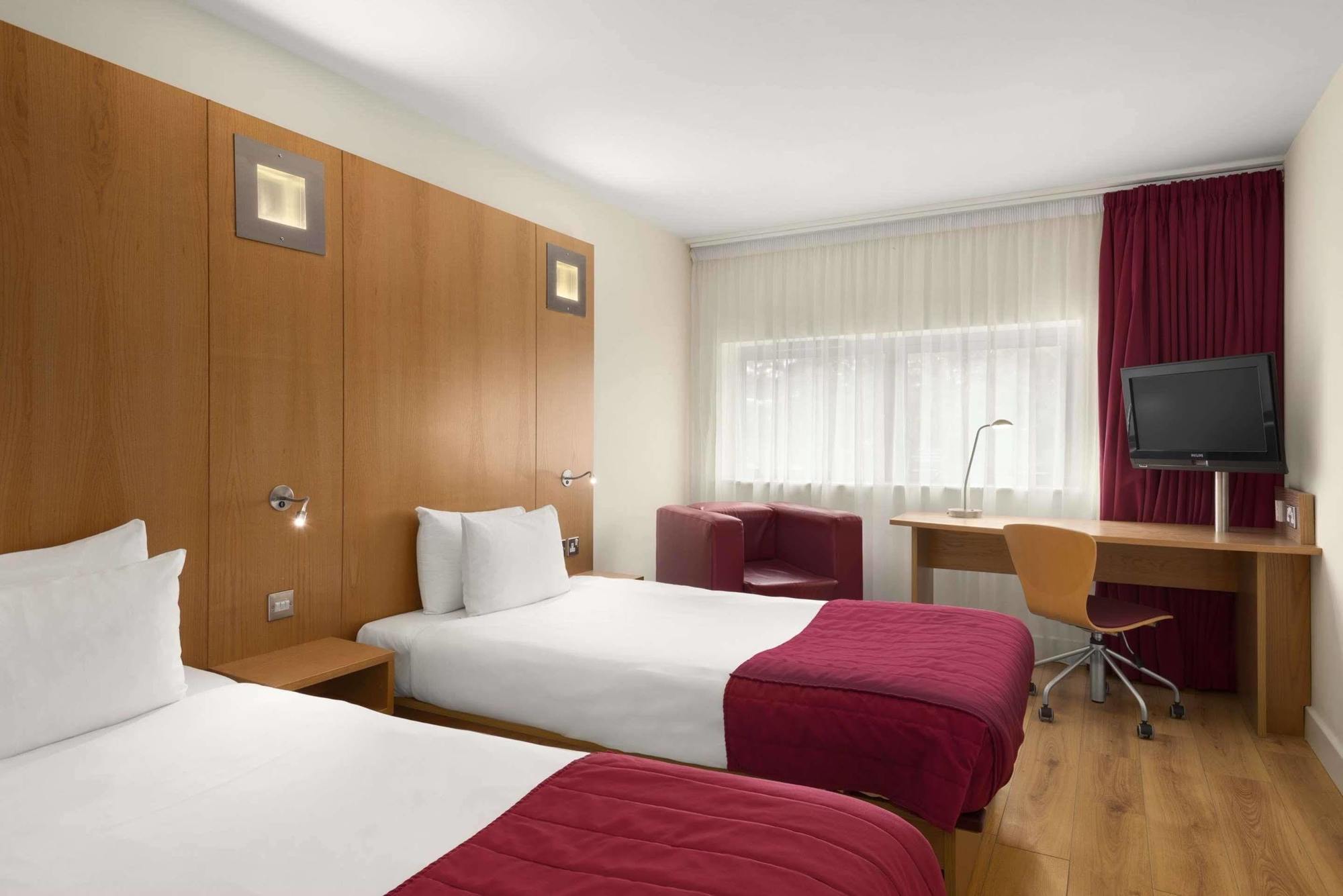 Ramada Encore Doncaster Esterno foto