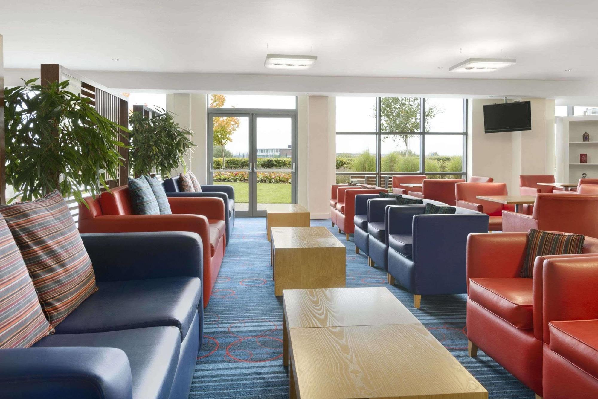 Ramada Encore Doncaster Esterno foto