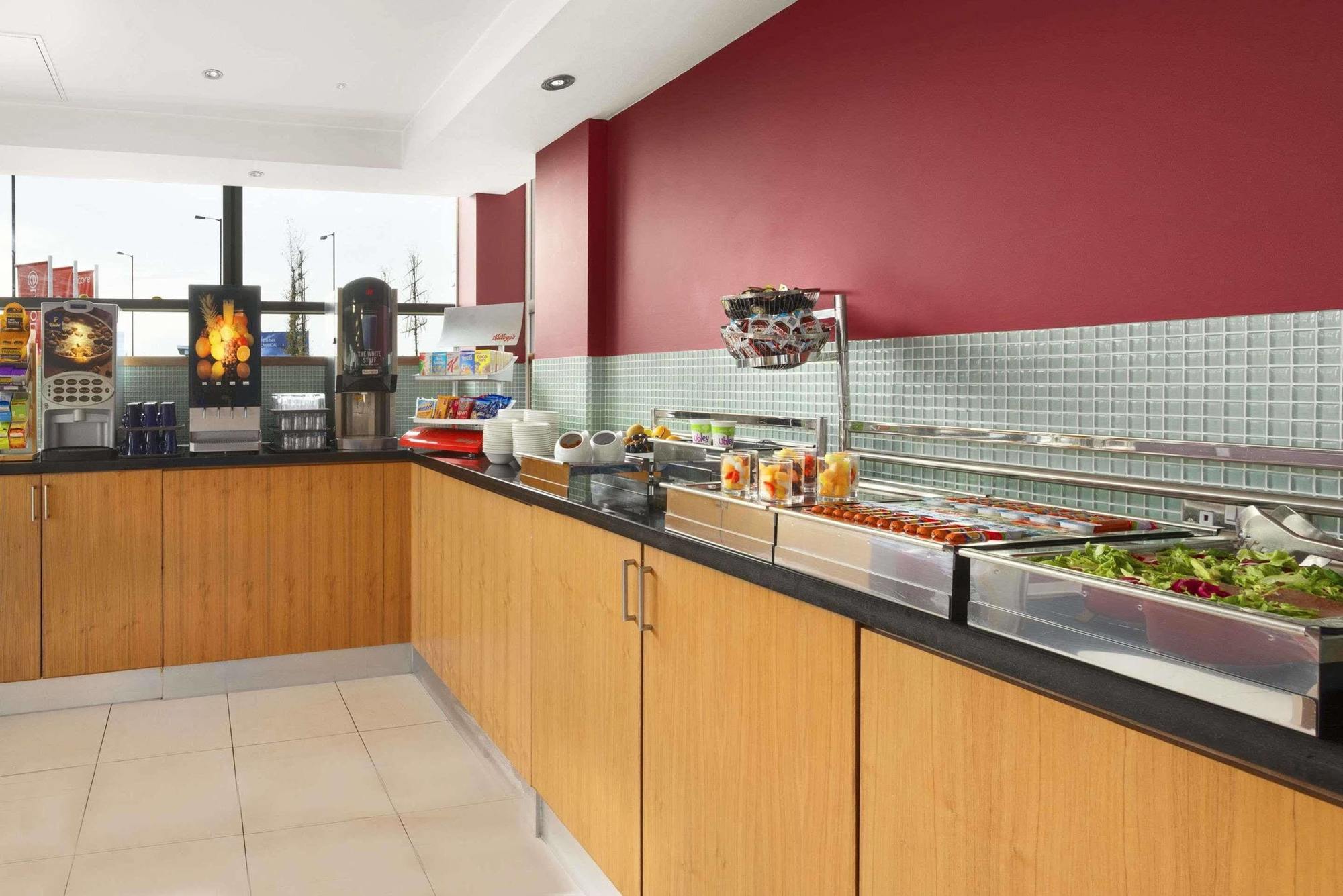 Ramada Encore Doncaster Esterno foto