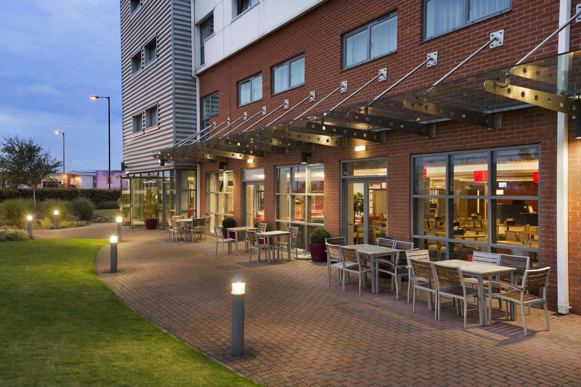 Ramada Encore Doncaster Esterno foto